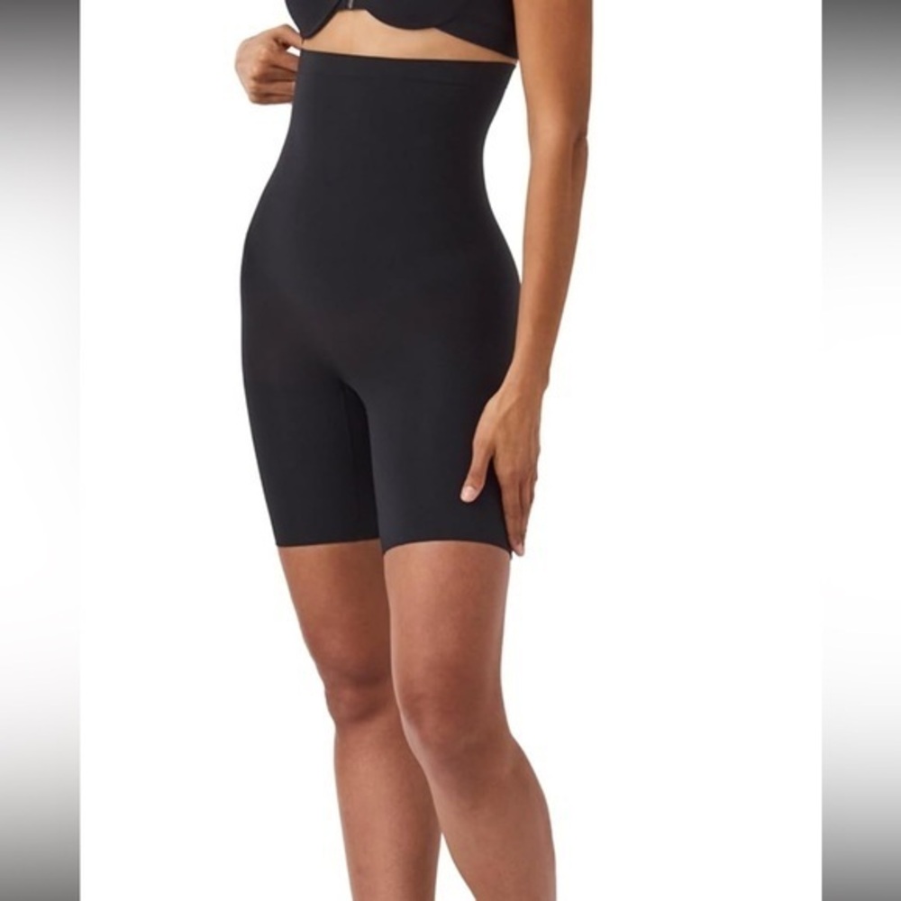 NWT SPANX Women's Power Series Shapewear Small Bike Shorts